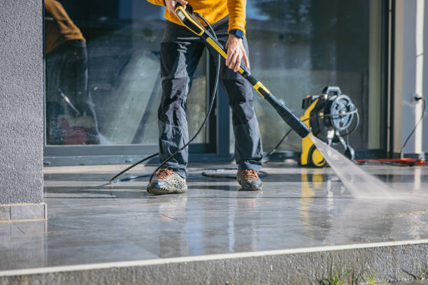 Best Commercial Building Pressure Washing  in Apollo, PA